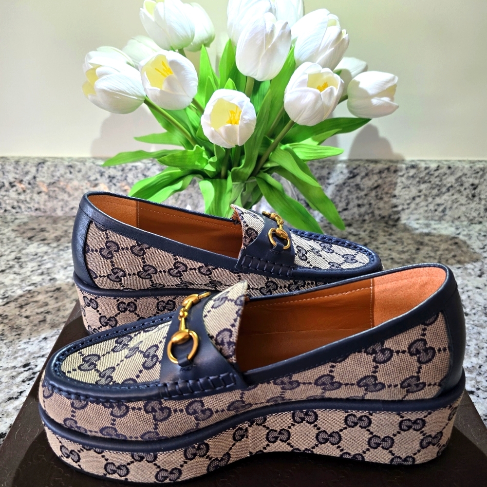 Gucci loafers 38